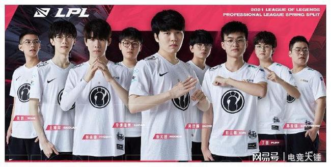 双响炮引领 双响炮引领